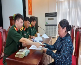 Thạch Thất: 142 đối tượng được chi trả trợ cấp 1 lần theo Quyết định số 142, 62 và 49 của Thủ tướng Chính phủ