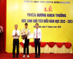 Thạch Thất tuyên dương khen thưởng học sinh giỏi tiêu biểu năm học 2022- 2023