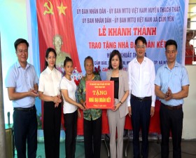 Khánh thành nhà "Đại đoàn kết" cho hộ cận nghèo khó khăn về nhà ở tại xã Cẩm Yên