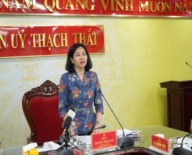 Đồng chí Nguyễn Thị Tuyến- Ủy viên Trung ương Đảng- Phó Bí thư Thường trực Thành ủy giám sát tại huyện Thạch Thất