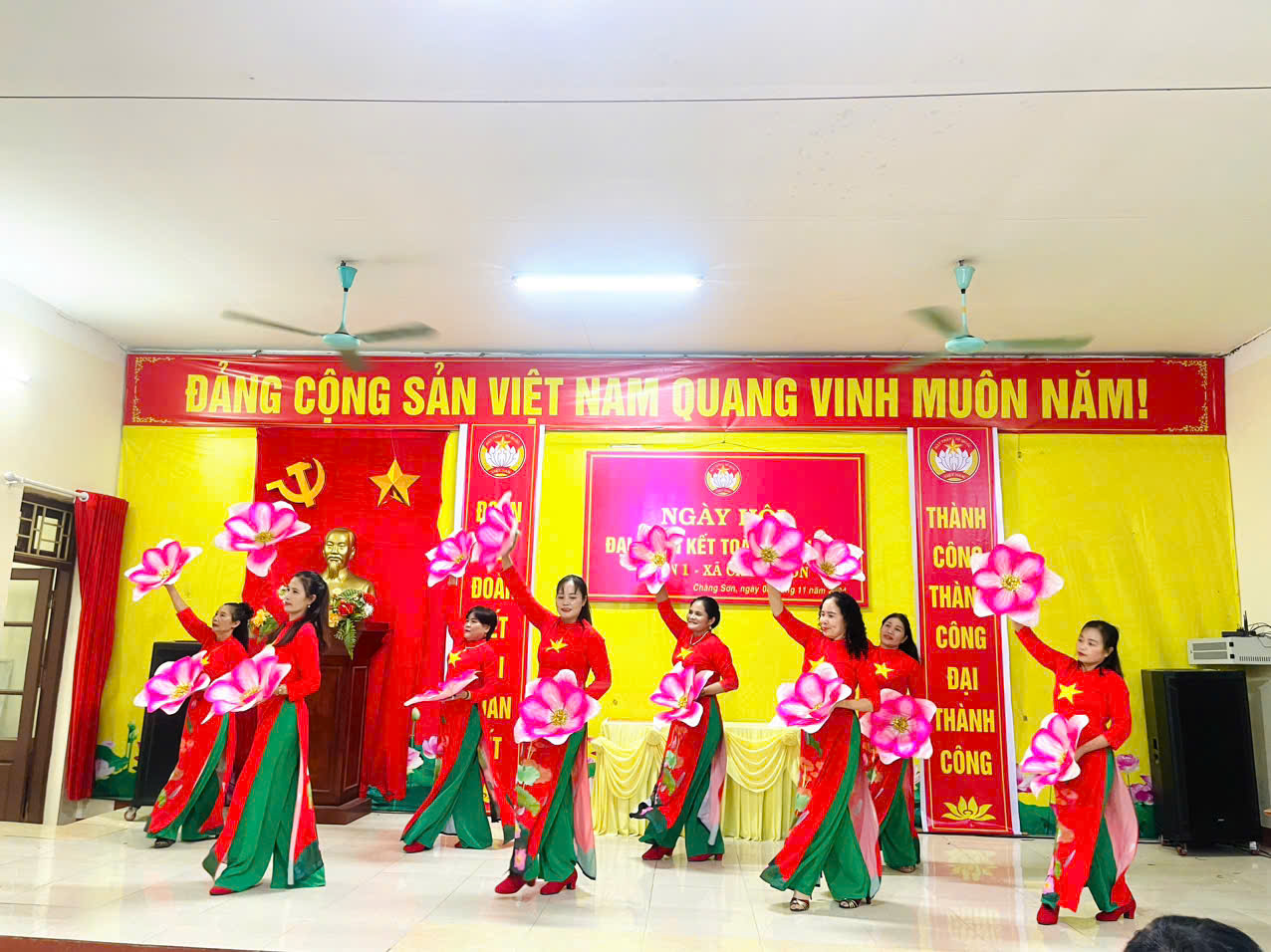 Cán bộ, nhân dân thôn 1 - xã Chàng Sơn đoàn kết, chung sức xây dựng quê hương giàu đẹp