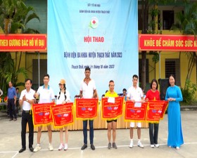 Sôi nổi Hội thao Bệnh viện Đa khoa huyện Thạch Thất năm 2023