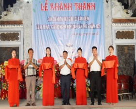 Khánh thành sân cỏ nhân tạo giáo xứ Cần Kiệm