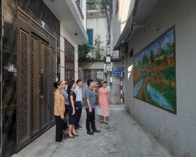 Thạch Thất kiểm tra cuộc thi "Giữ gìn thôn, tổ dân phố sáng, xanh, sạch, đẹp, an toàn" quý III/2024