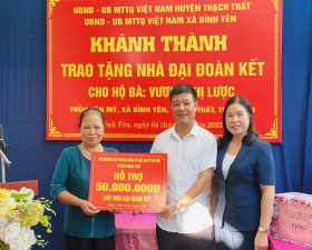 Khánh thành, bàn giao nhà Đại đoàn kết tại xã Bình Yên