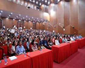 Thạch Thất trên 1.300 hồ sơ tham gia đấu giá đất ở tại khu Đồng Ngà, xã Hương Ngải