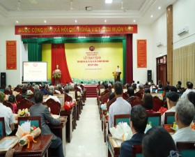 Thạch Thất: 118 đảng viên được nhận Huy hiệu Đảng đợt 7/11/2024