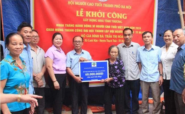 HỘI NGƯỜI CAO TUỔI HUYỆN THẠCH THẤT TỔ CHỨC KHỞI CÔNG XÂY DỰNG NHÀ TÌNH THƯƠNG