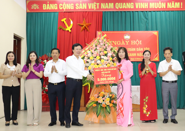 Rộn ràng Ngày hội Đại đoàn kết toàn dân tộc tại Thôn 1, xã Canh Nậu