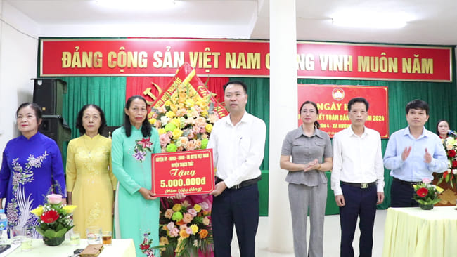  Thôn 4, xã Hương Ngải- Nhiều hoạt động vui tươi, gắn kết tại Ngày hội Đại đoàn kết toàn dân tộc 