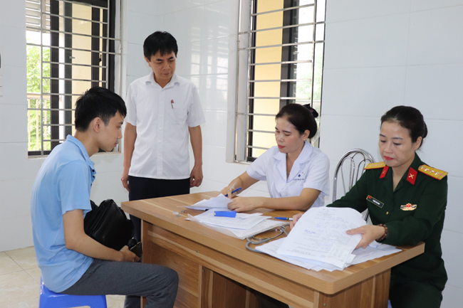 Hương Ngải: 89 thanh niên khám sơ tuyển nghĩa vụ quân sự năm 2025