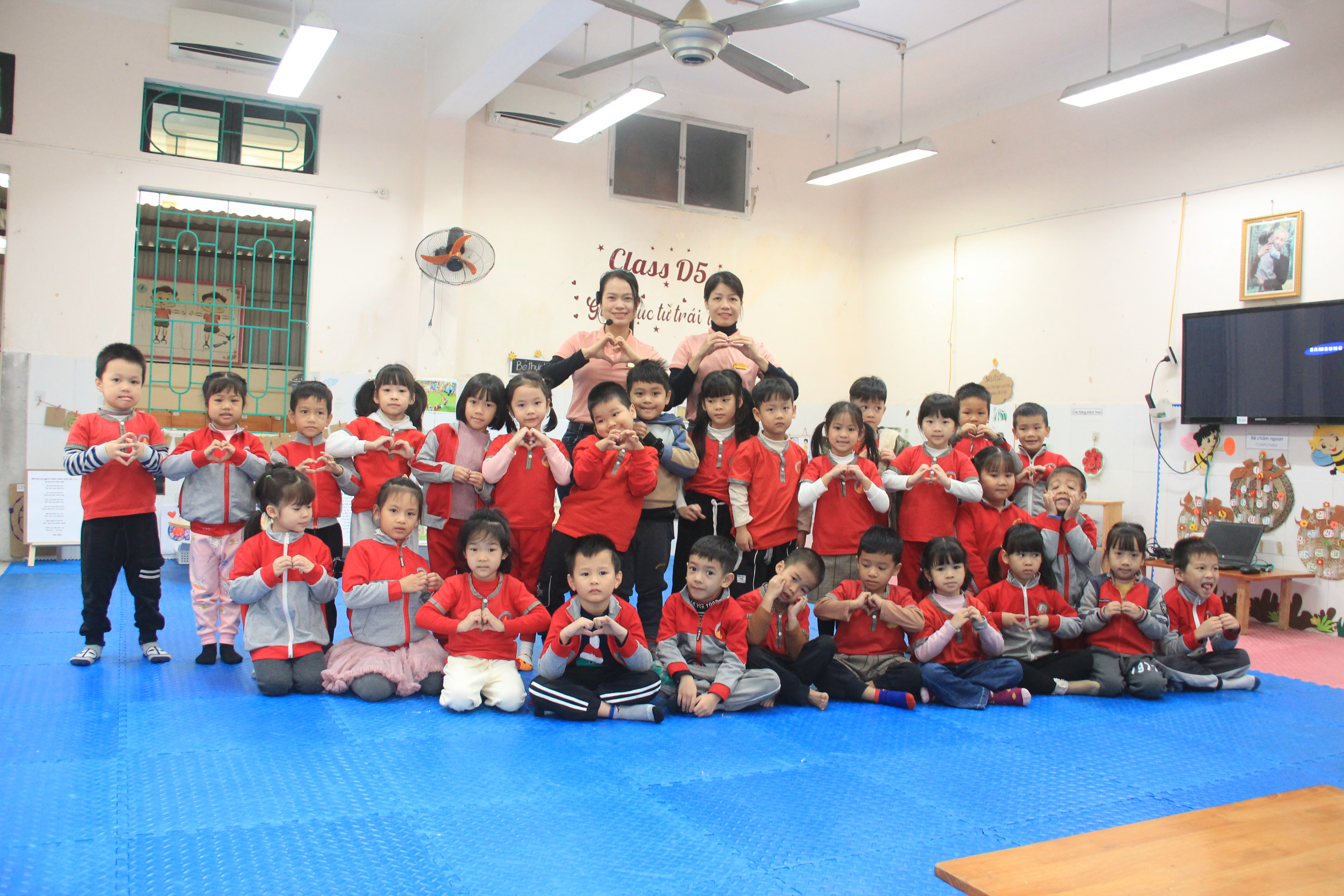 PHÒNG GIÁO DỤC HUYỆN THẠCH THẤT TỔ CHỨC CHUYÊN ĐỀ “PHÁT TRIỂN CHƯƠNG TRÌNH NHÀ TRƯỜNG VÀ XÂY DỰNG MÔI TRƯỜNG GIÁO DỤC PHÁT HUY TÍNH TÍCH CỰC CỦA TRẺ” NĂM HỌC 2024- 2025