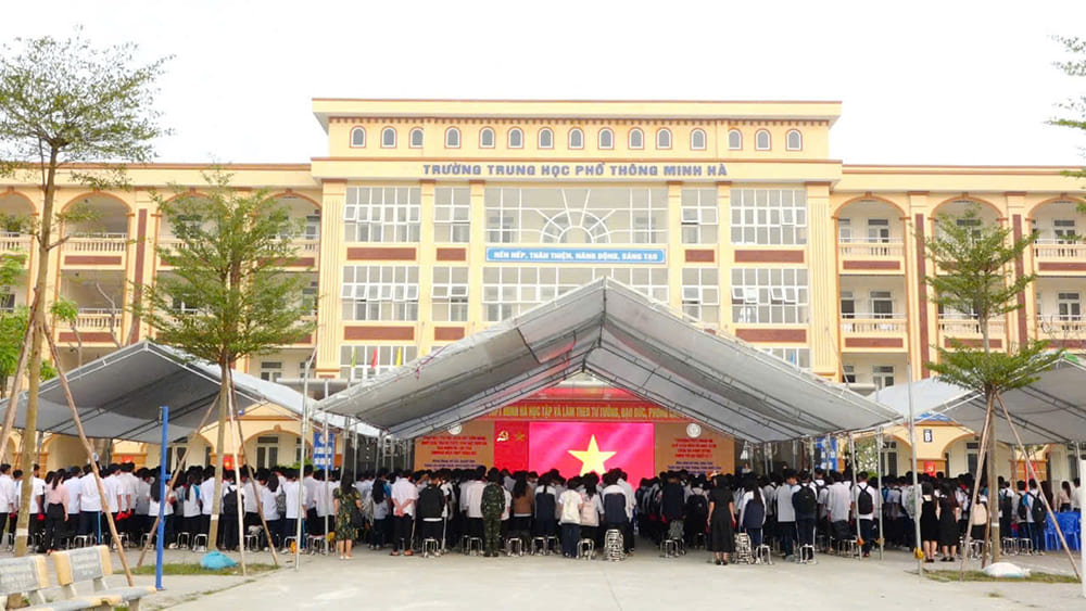 1.358 em học sinh trường THPT Minh Hà tham gia chương trình Giáo dục kỹ năng sống