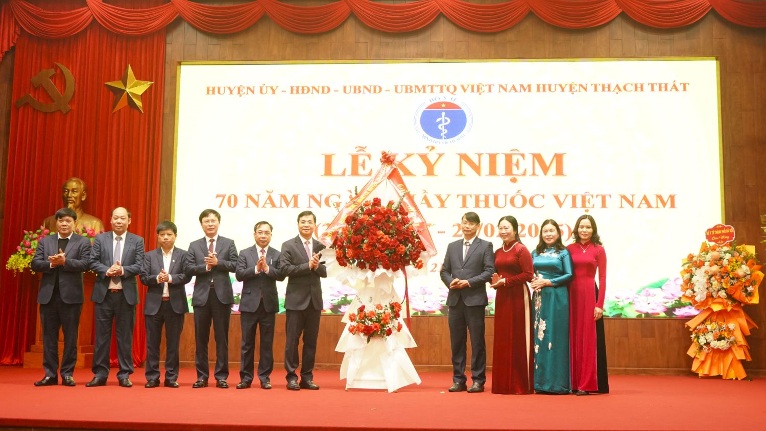 Ngành y tế huyện Thạch Thất với sứ mệnh bảo vệ, chăm sóc sức khoẻ nhân dân