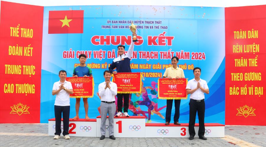 Gần 350 vận động viên tham gia Chung kết giải chạy việt dã huyện Thạch Thất năm 2024
