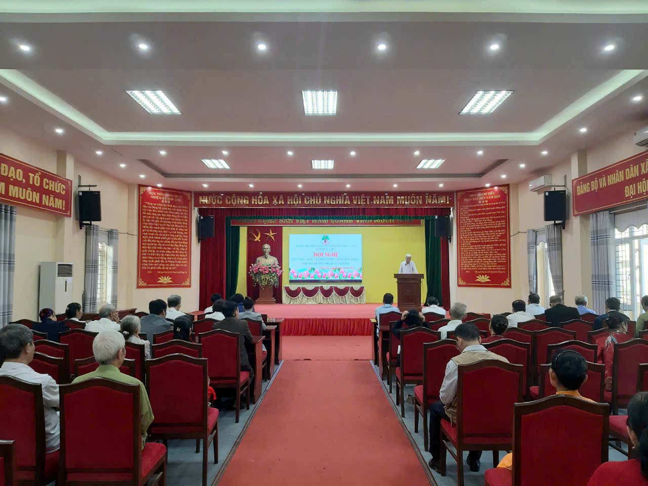 Cụm thi đua số 2 Hội NCT huyện Thạch Thất tổng kết công tác Hội và phong trào thi đua năm 2024