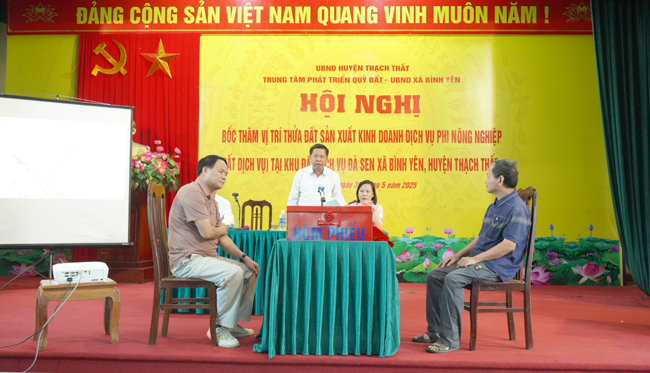 130 hộ gia đình bốc thăm vị trí đất dịch vụ tại xã Bình Yên